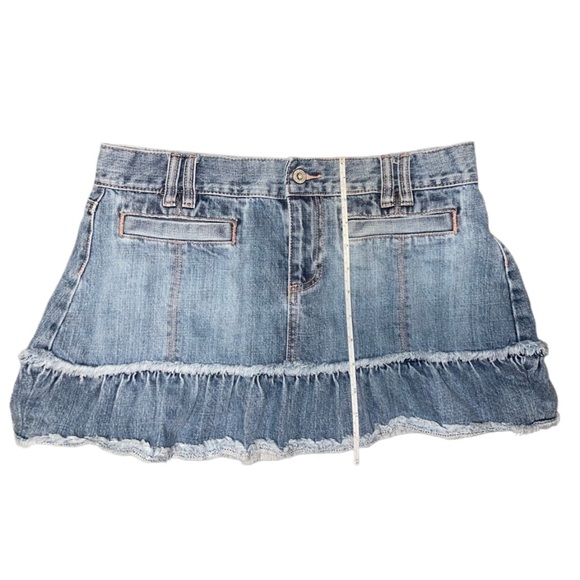 Old Navy blue jean VTG Denim ruffled ultra low waist Miniskirt Sz 8 - Picture 5 of 6